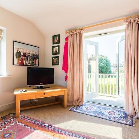 Charming Cottage Surrounded By Idyllic Garden In Peaceful Location In Central Charlbury Esterno foto